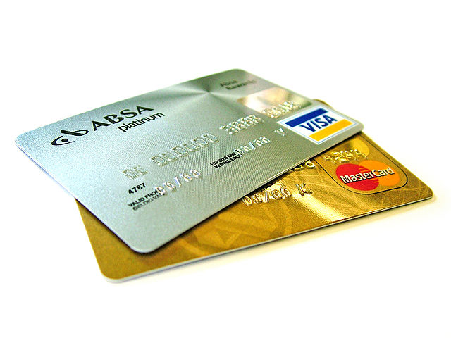 Credit cards, such as Visa or MasterCard, provide convenience to divers while they travel; but they must be mindful of credit card related scams